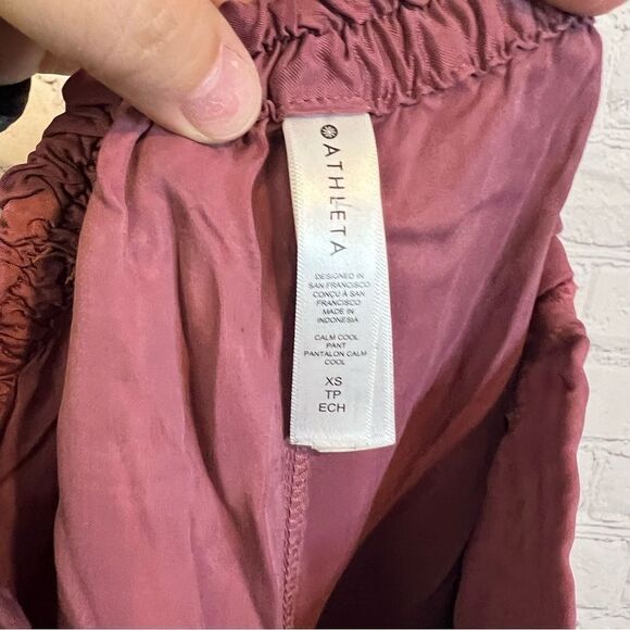 Athleta Calm Cool Pants Mavue size Extra small - Picture 4 of 4